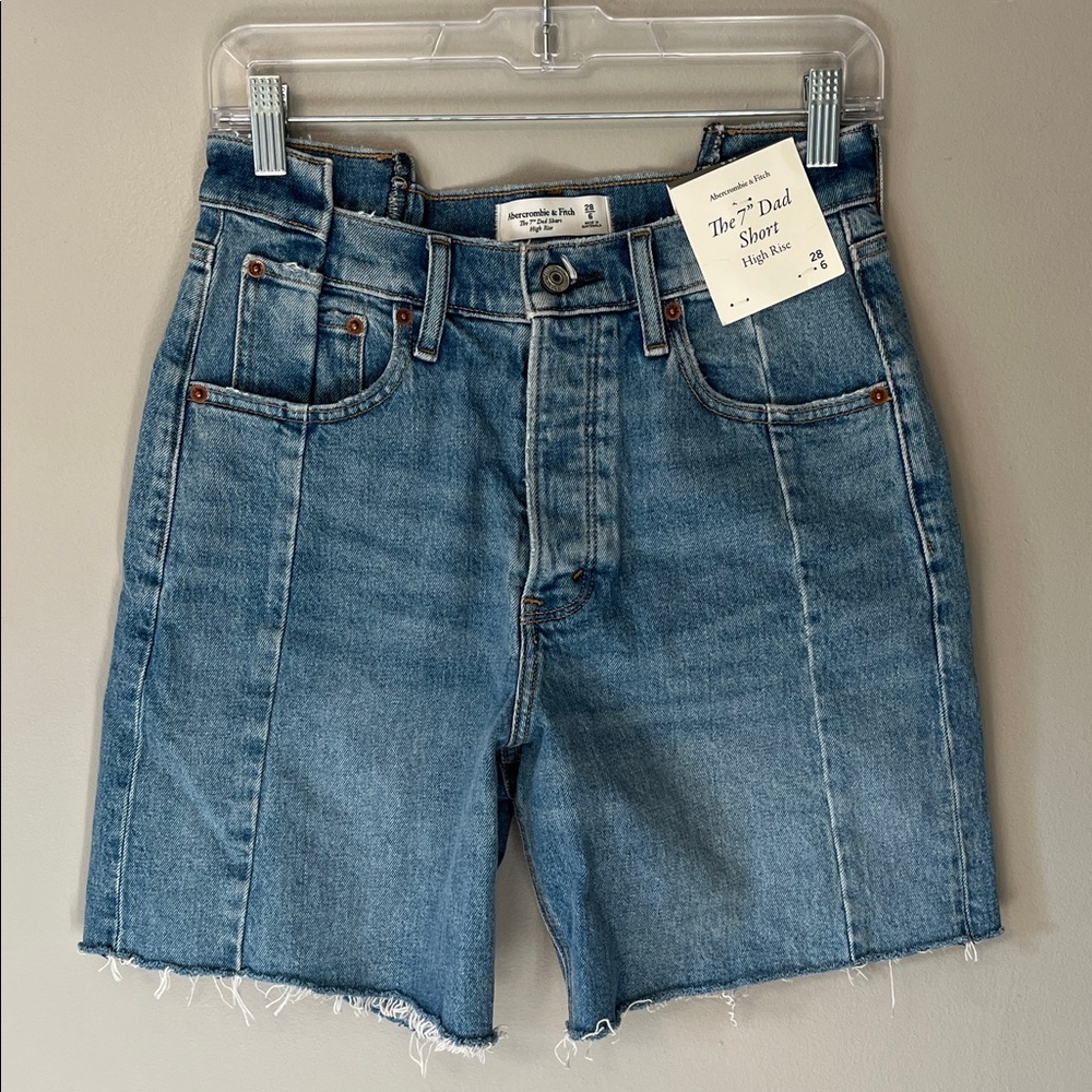 New! Abercrombie and Fitch The 7" Dad Denim Shorts High Rise Size 28/6‎ NWT - Picture 3 of 15